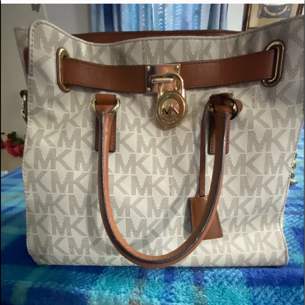 Michael Kors Large Hamilton Signature Tote